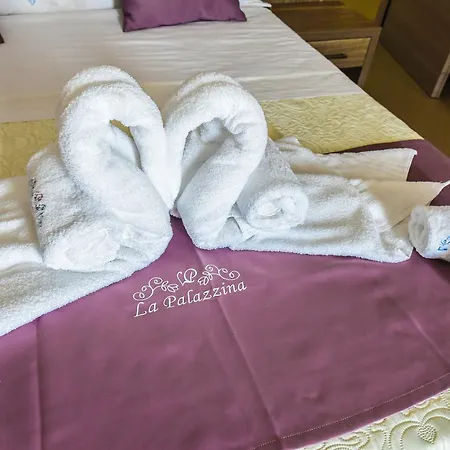 La Palazzina Bed & Breakfast *
