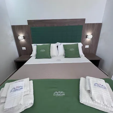 La Palazzina Bed & Breakfast *