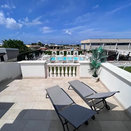 La Palazzina Bed & Breakfast